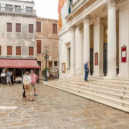 La Fenice Apartment