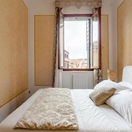 La Fenice Apartament *