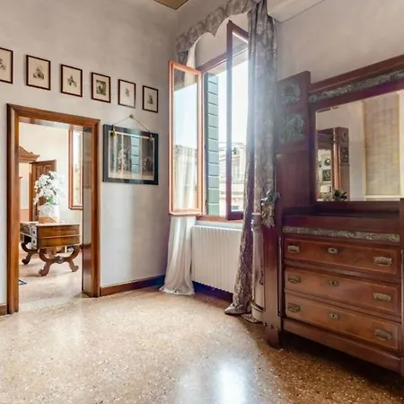 La Fenice Lejlighed *