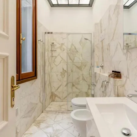 La Fenice Lejlighed