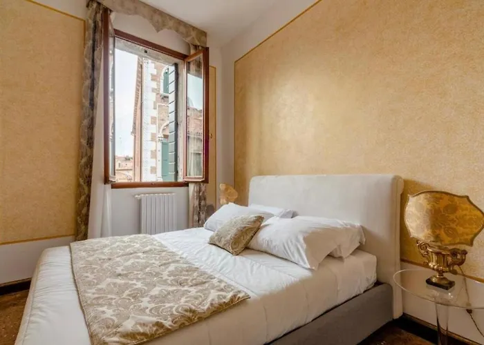 아파트 La Fenice 베니스