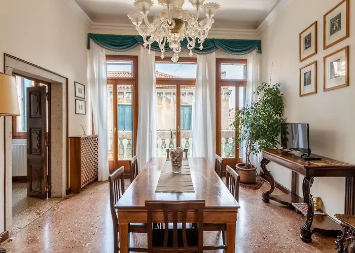 아파트 La Fenice 베니스